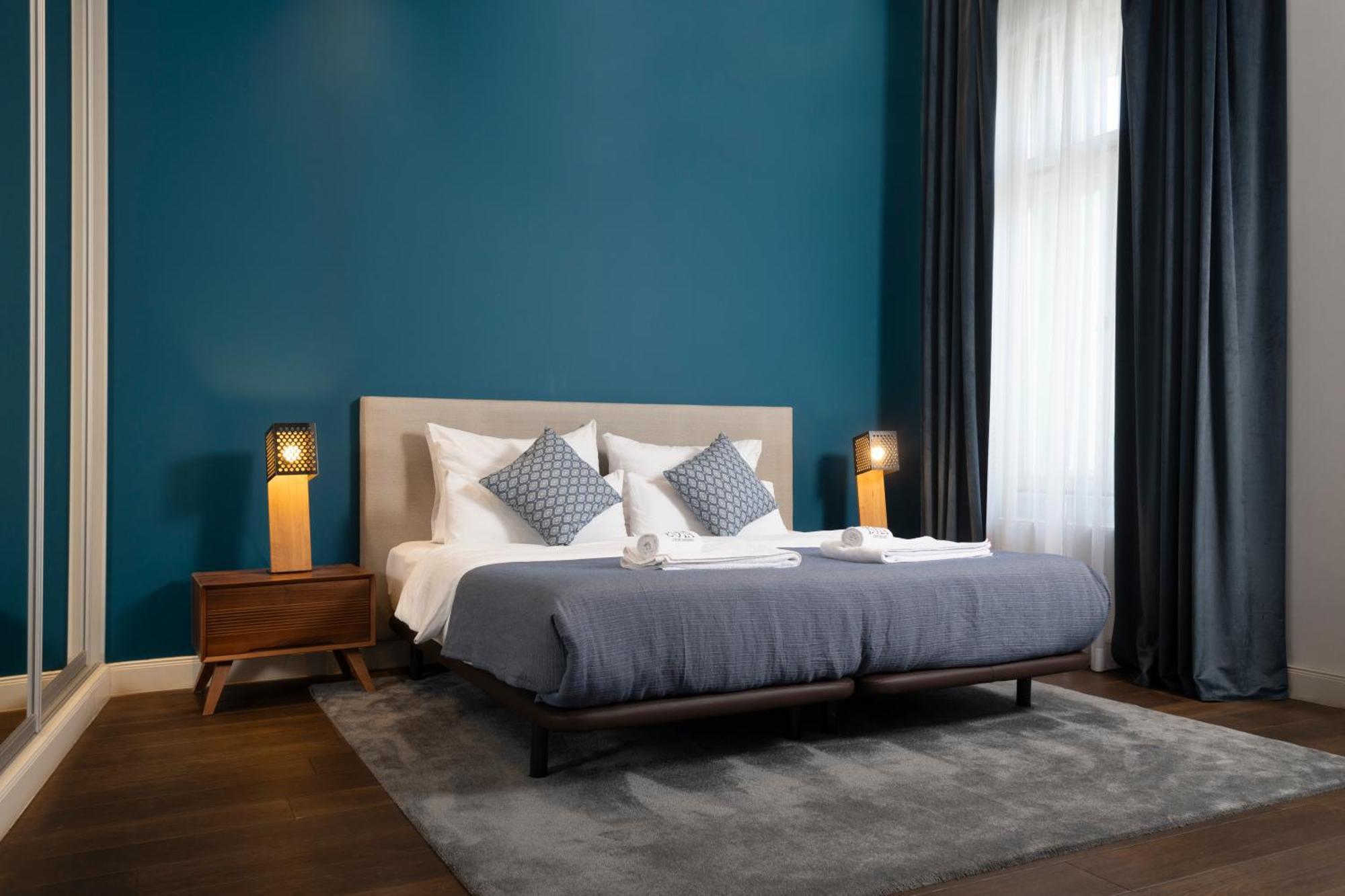 Zoya Luxury Residence Budapeste Exterior foto A bedroom
