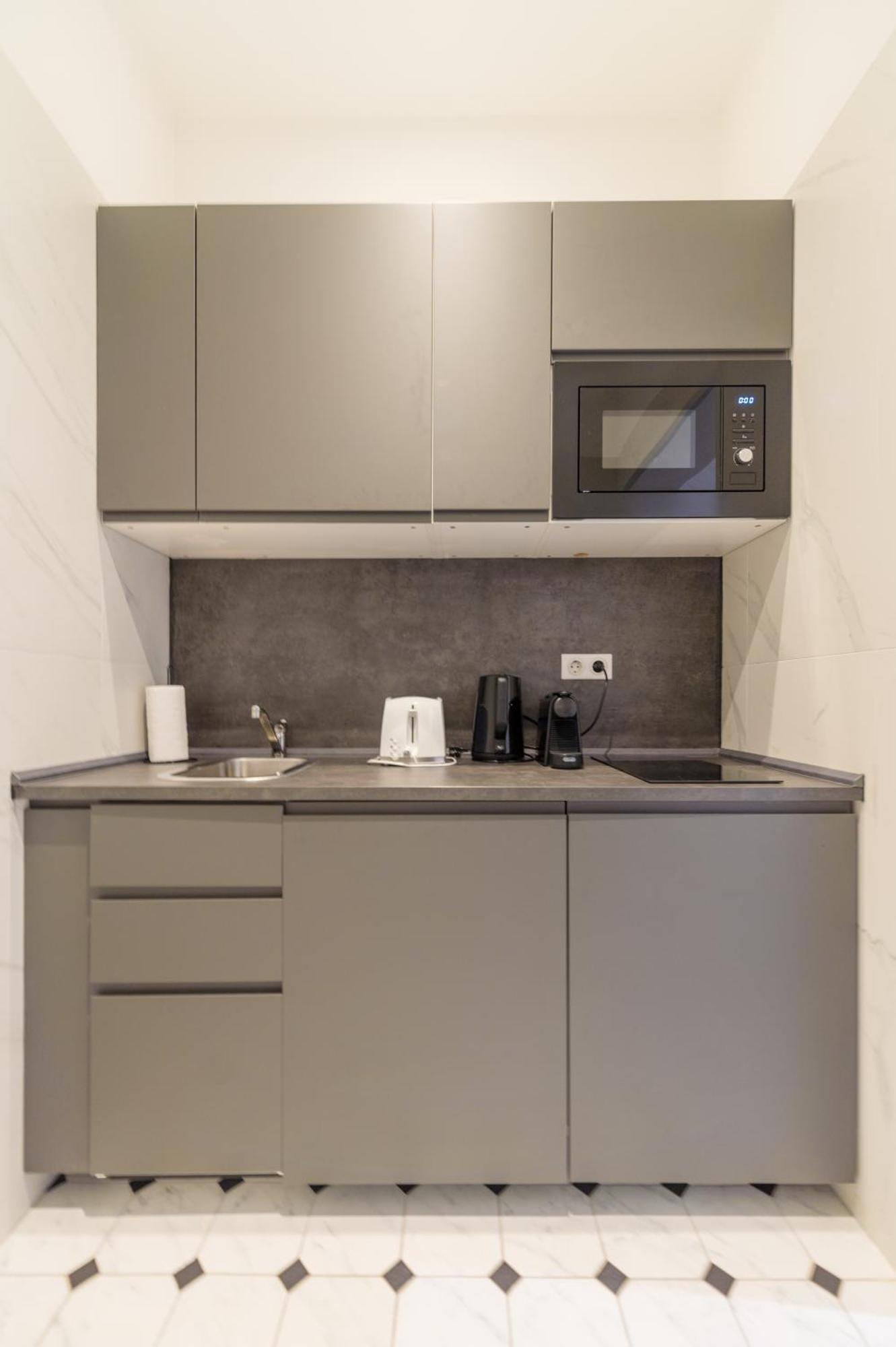 Zoya Luxury Residence Budapeste Exterior foto A kitchenette